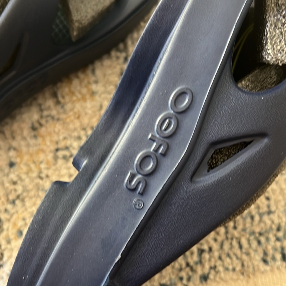 OOFOS Navy Recovery Flip flops thong sandals shoes women size 12 Men’s size 10 - Picture 5 of 12